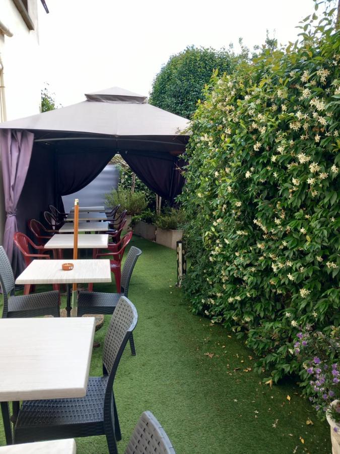 Hotel Restaurant O Regal Villeneuve-sur-Lot Exterior photo